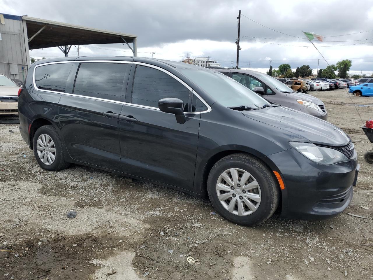 2018 Chrysler Pacifica - Image 4