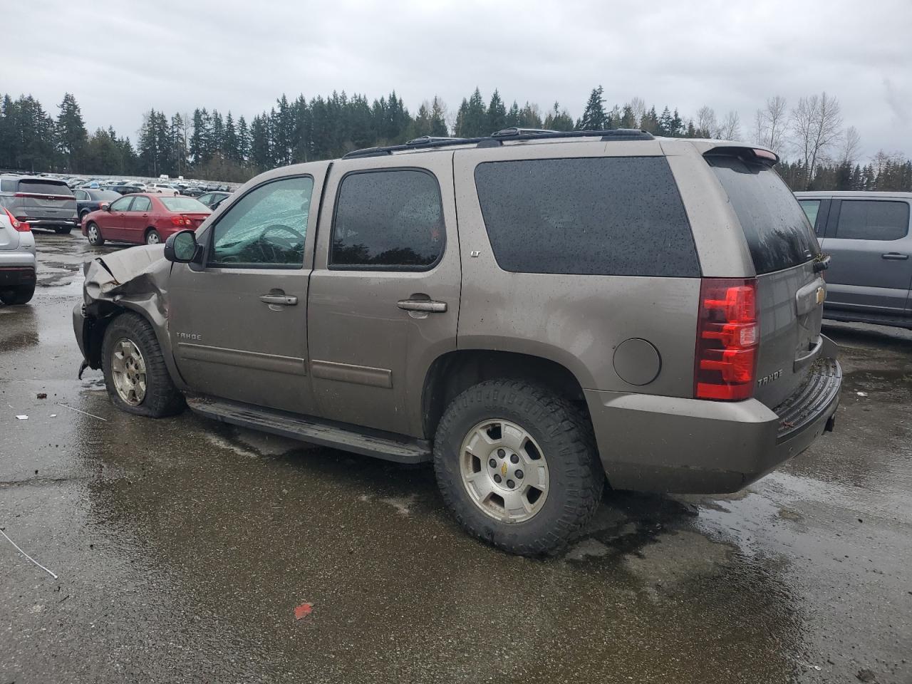 2013 Chevrolet Tahoe - Image 2
