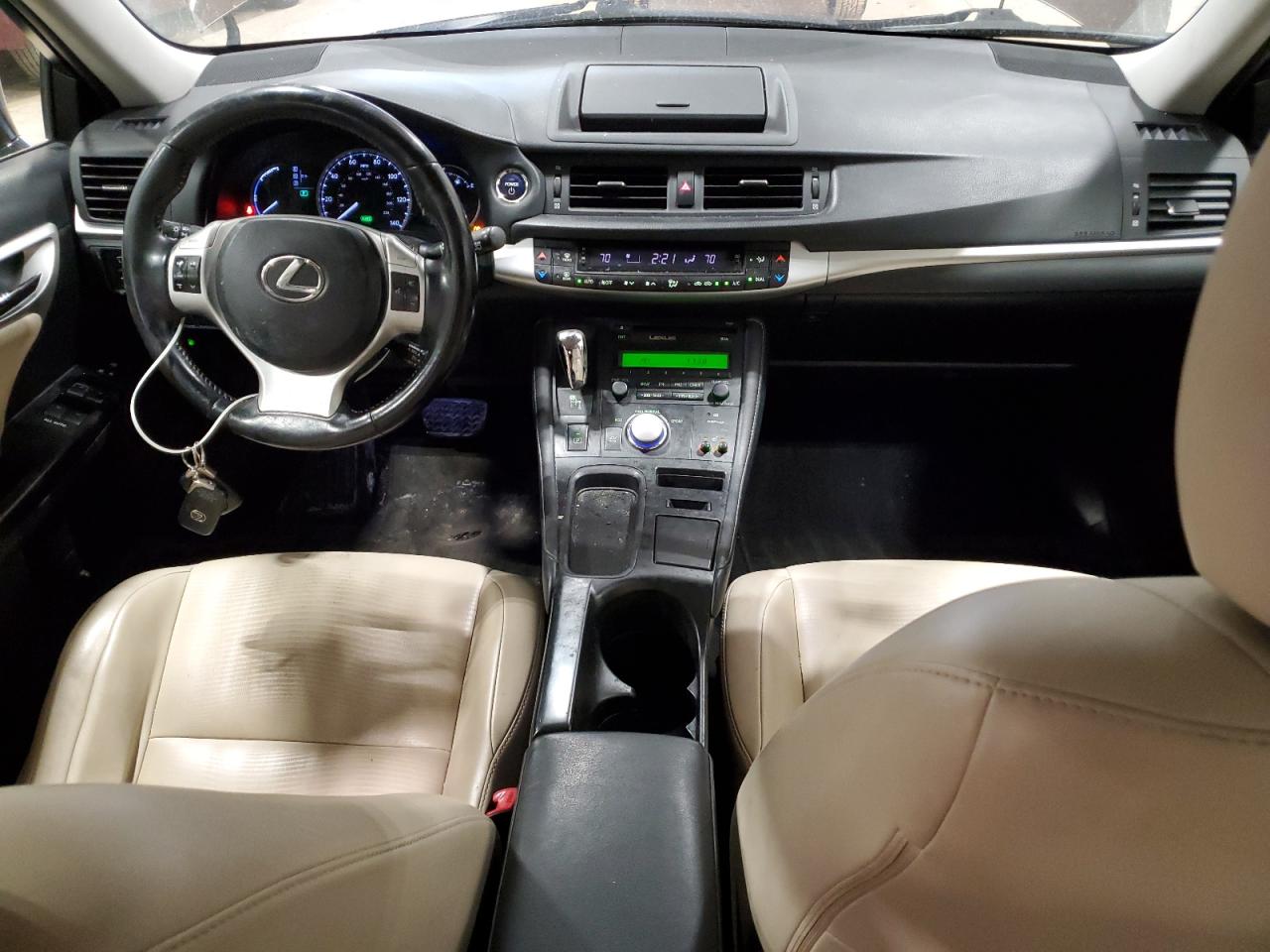 2012 Lexus CT - Image 8