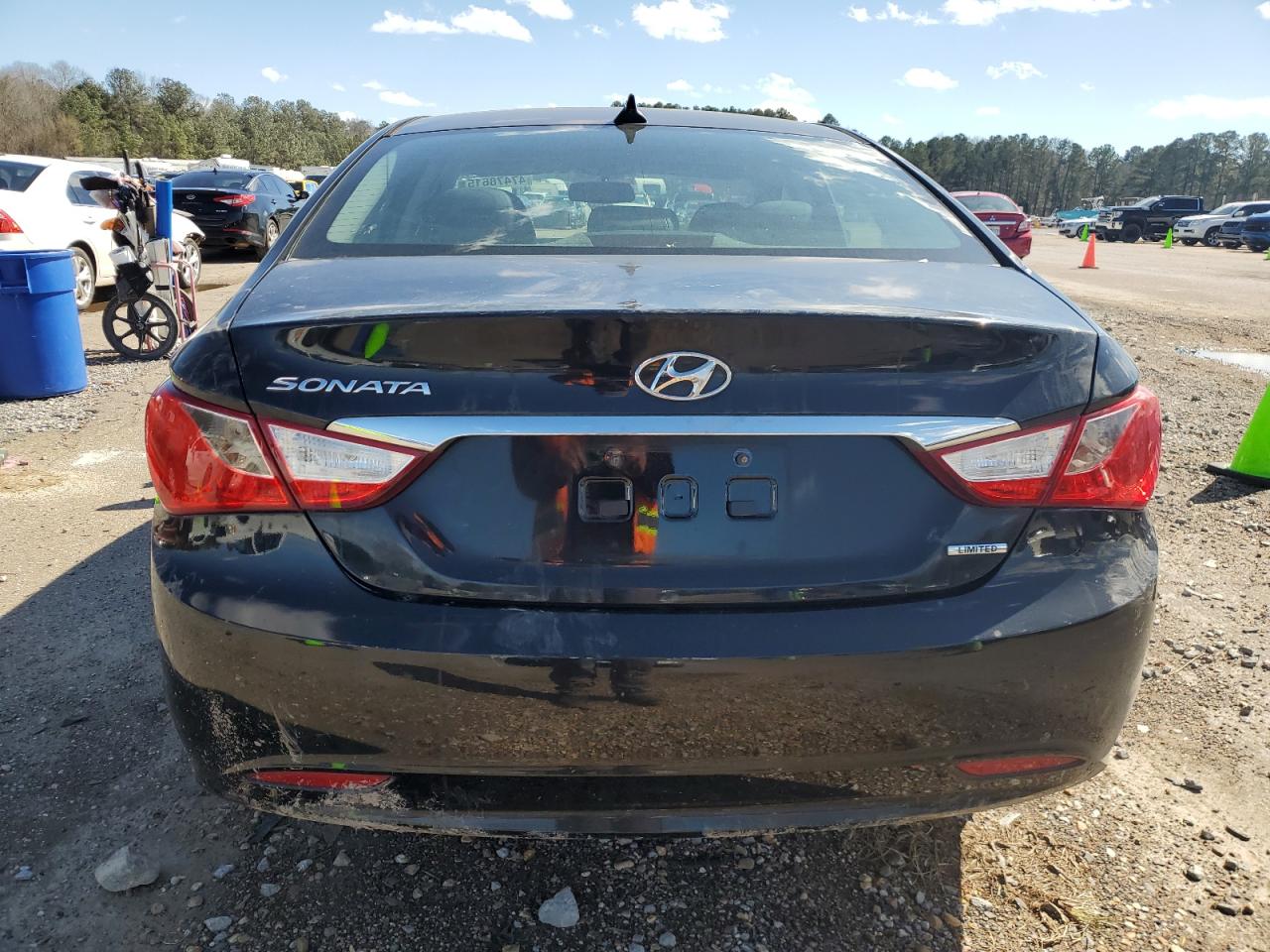 2013 Hyundai Sonata - Image 6