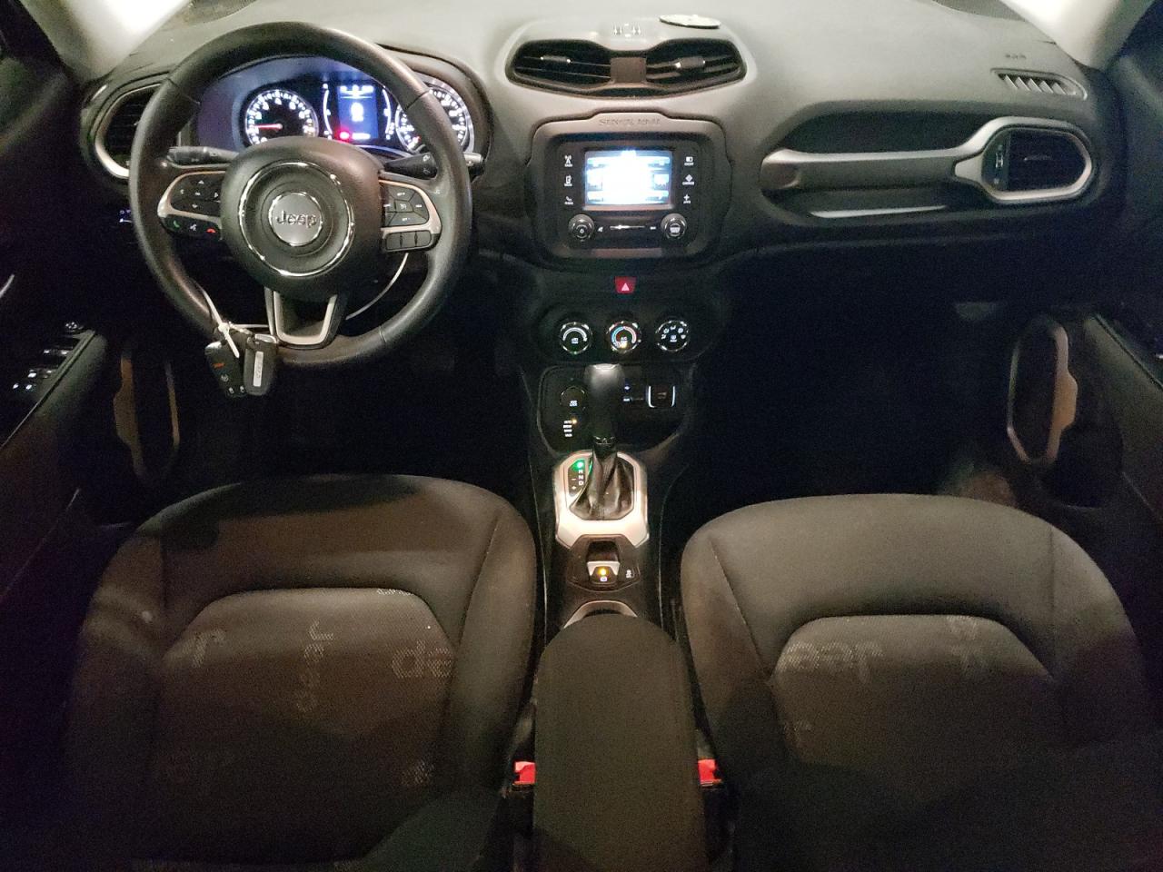 2017 Jeep Renegade - Image 8