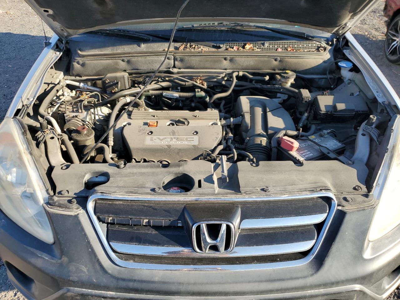 2005 Honda CR-V - Image 12