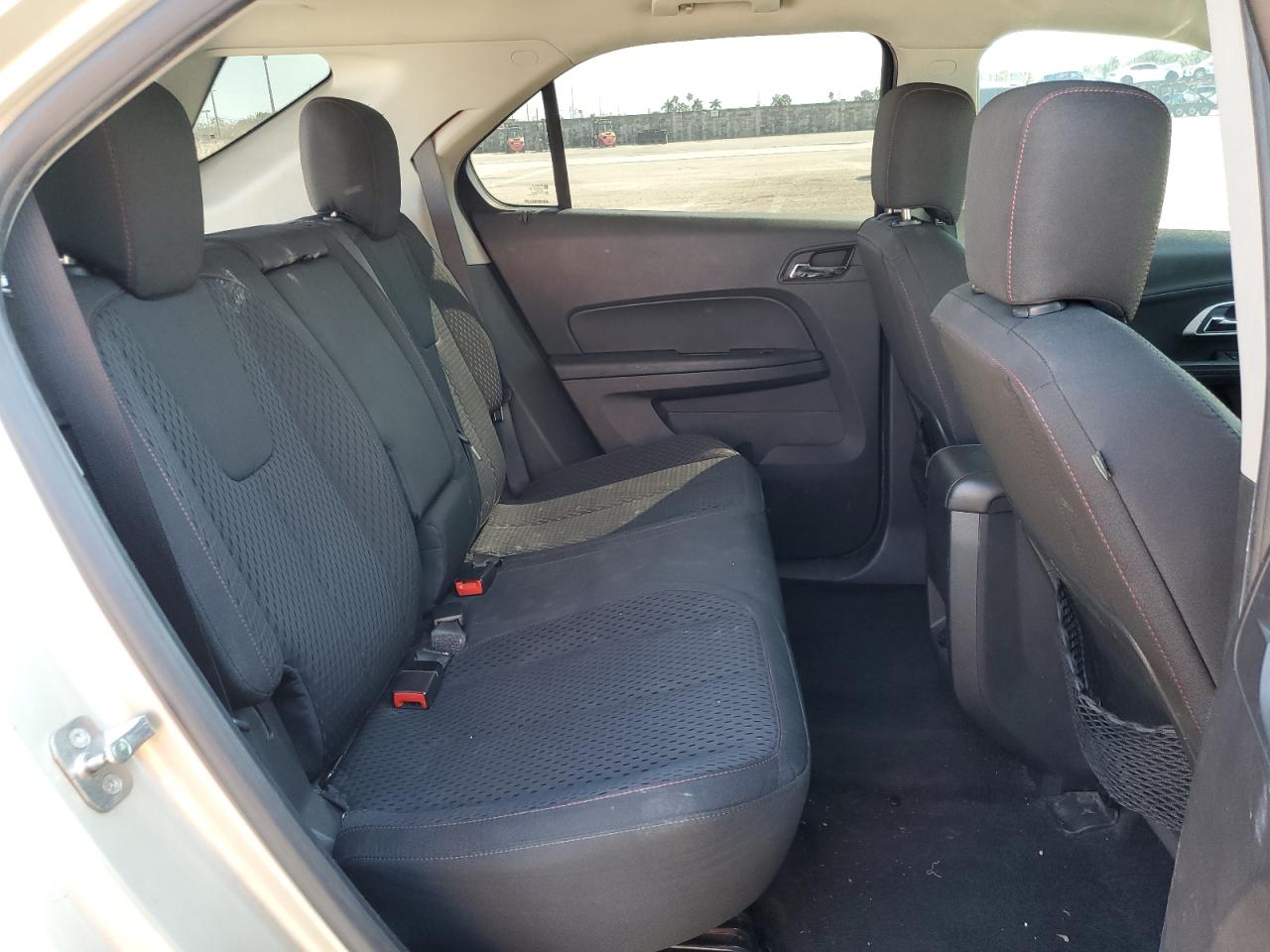 2015 Chevrolet Equinox - Image 10