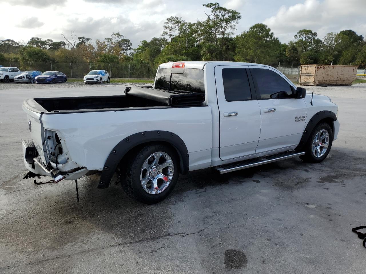 2016 RAM 1500 - Image 3