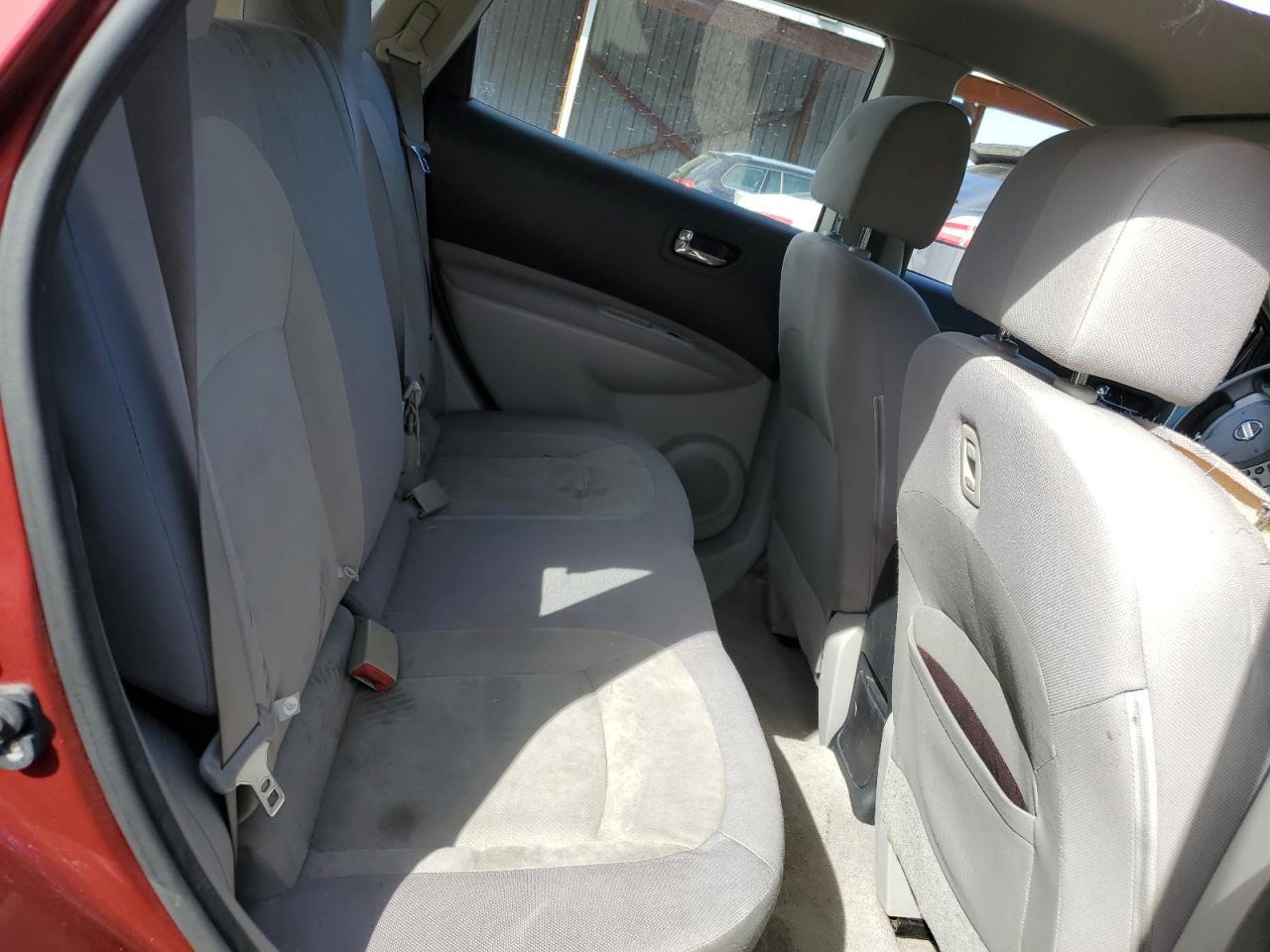 2010 Nissan Rogue - Image 11