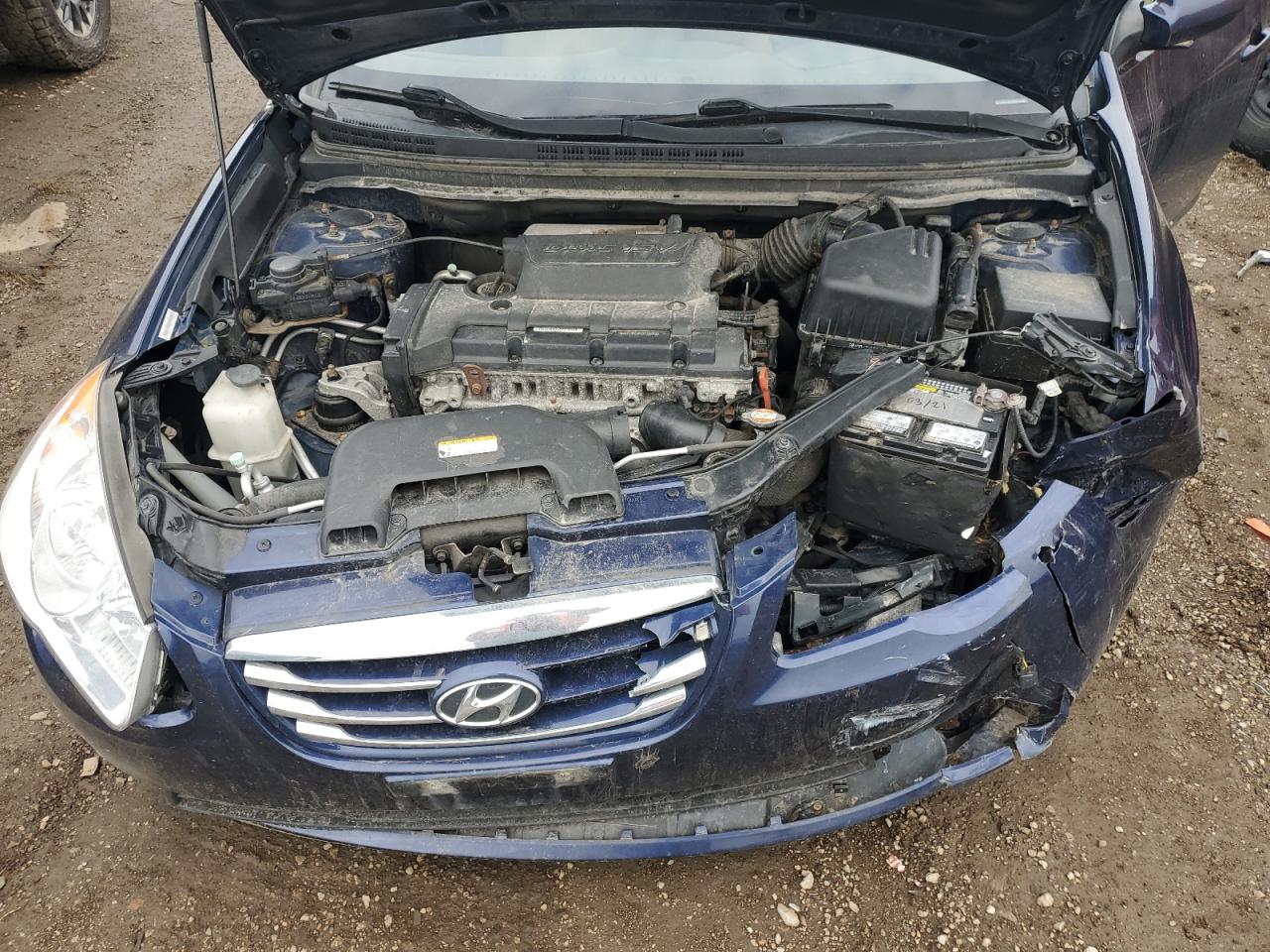 2010 Hyundai Elantra - Image 11
