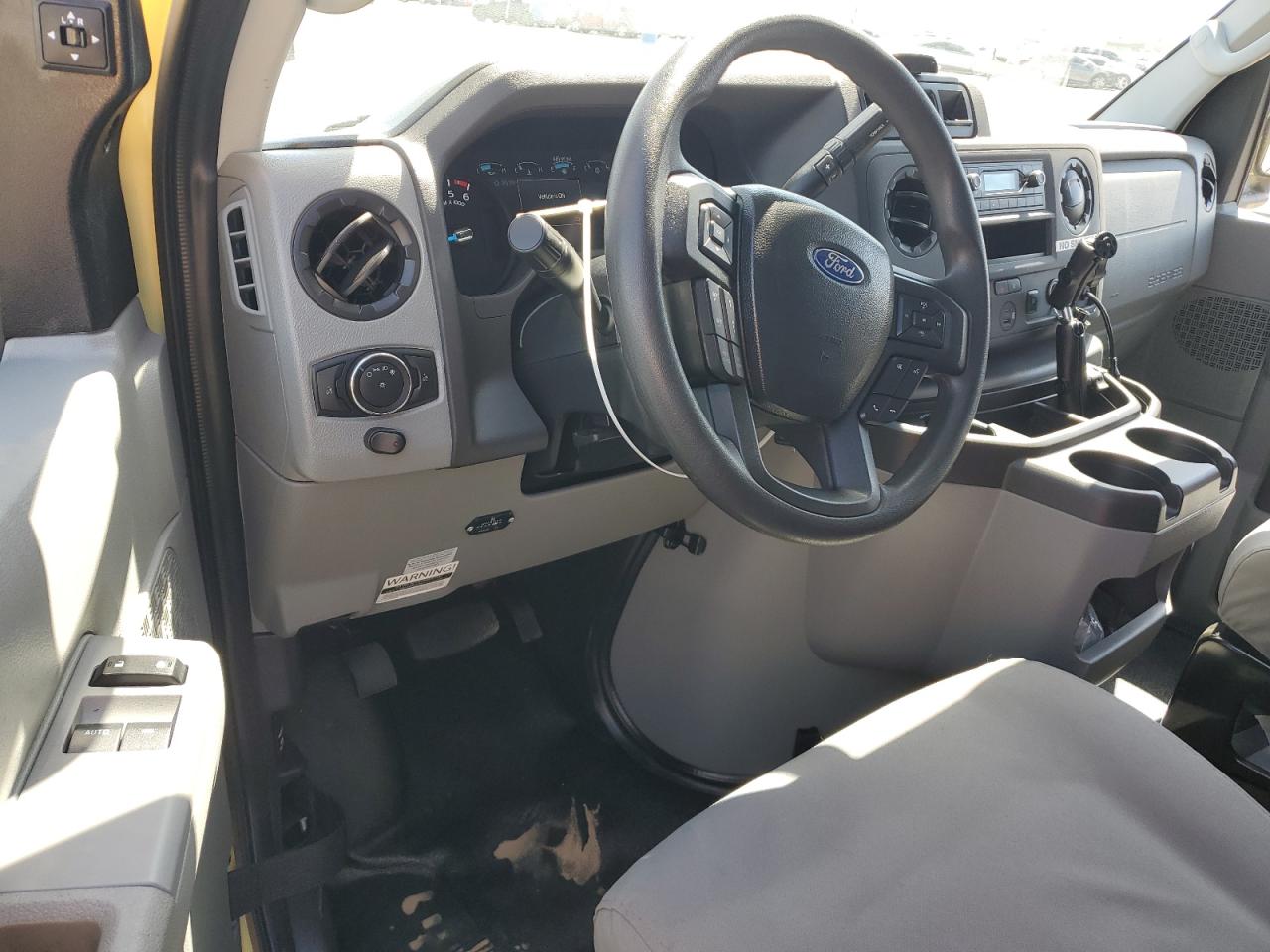 2022 Ford Econoline E450 Super Duty Cutaway Van VIN: 1FDXE4FN3NDC39659 Lot: 48363195