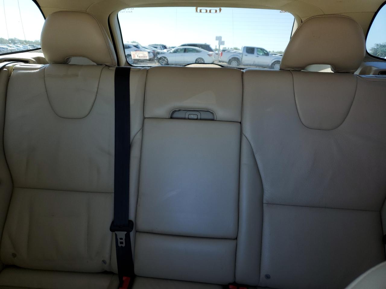 2010 Volvo XC60 - Image 10