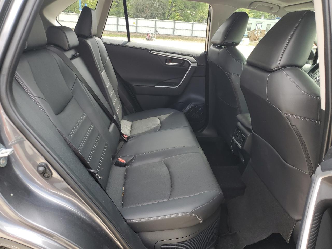 JTMD6RFV2RD129547 TOYOTA RAV4 2024