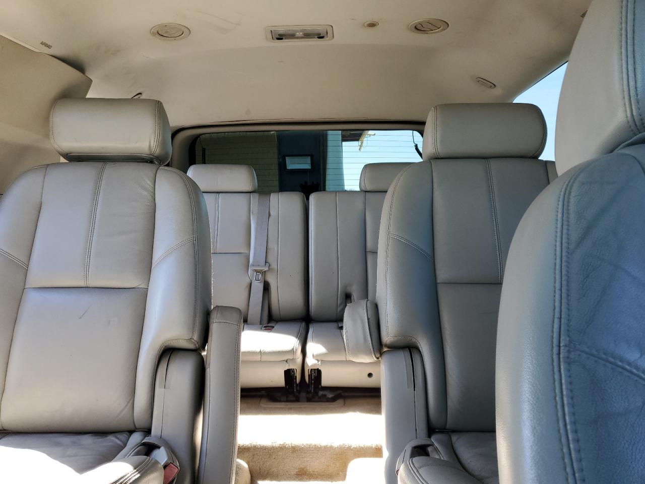 2008 Chevrolet Tahoe - Image 10