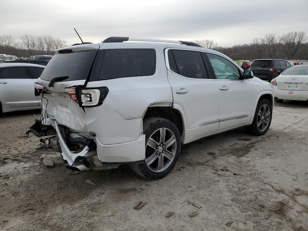 2019 GMC Acadia - Image 3