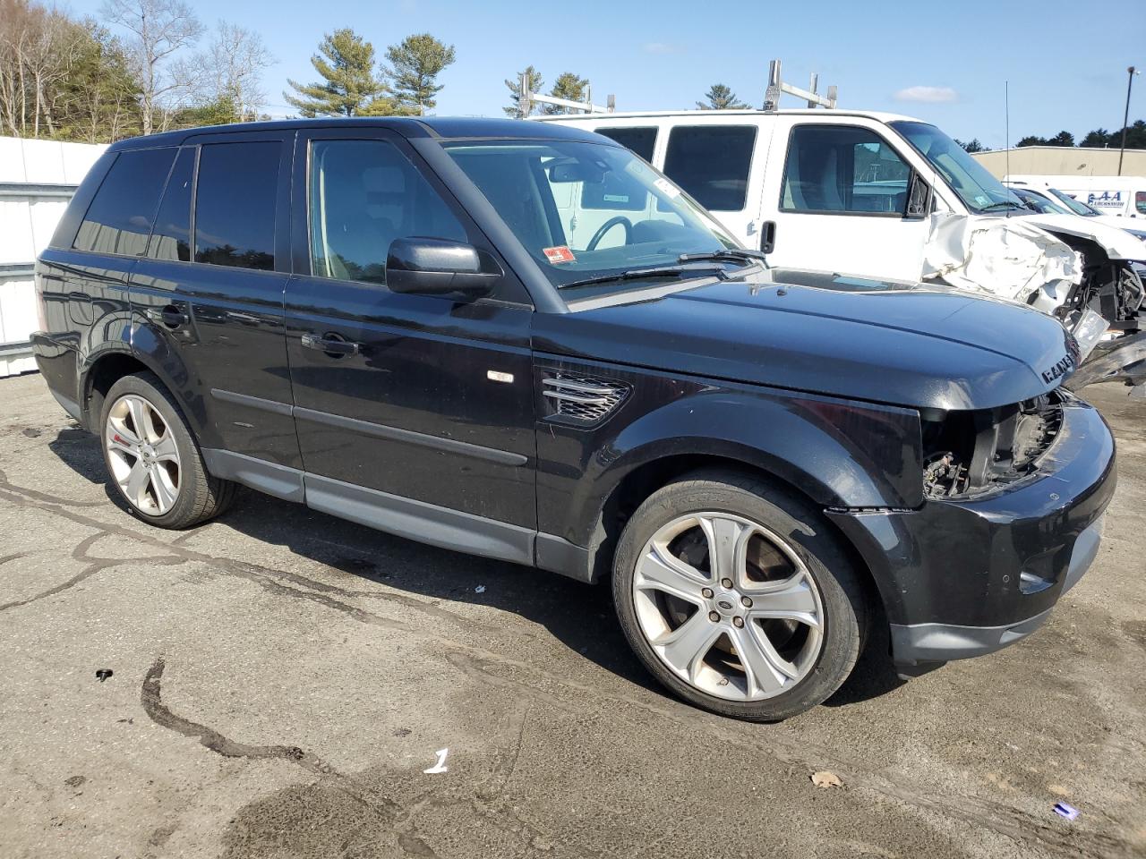 2010 Land Rover Range Rover - Image 4