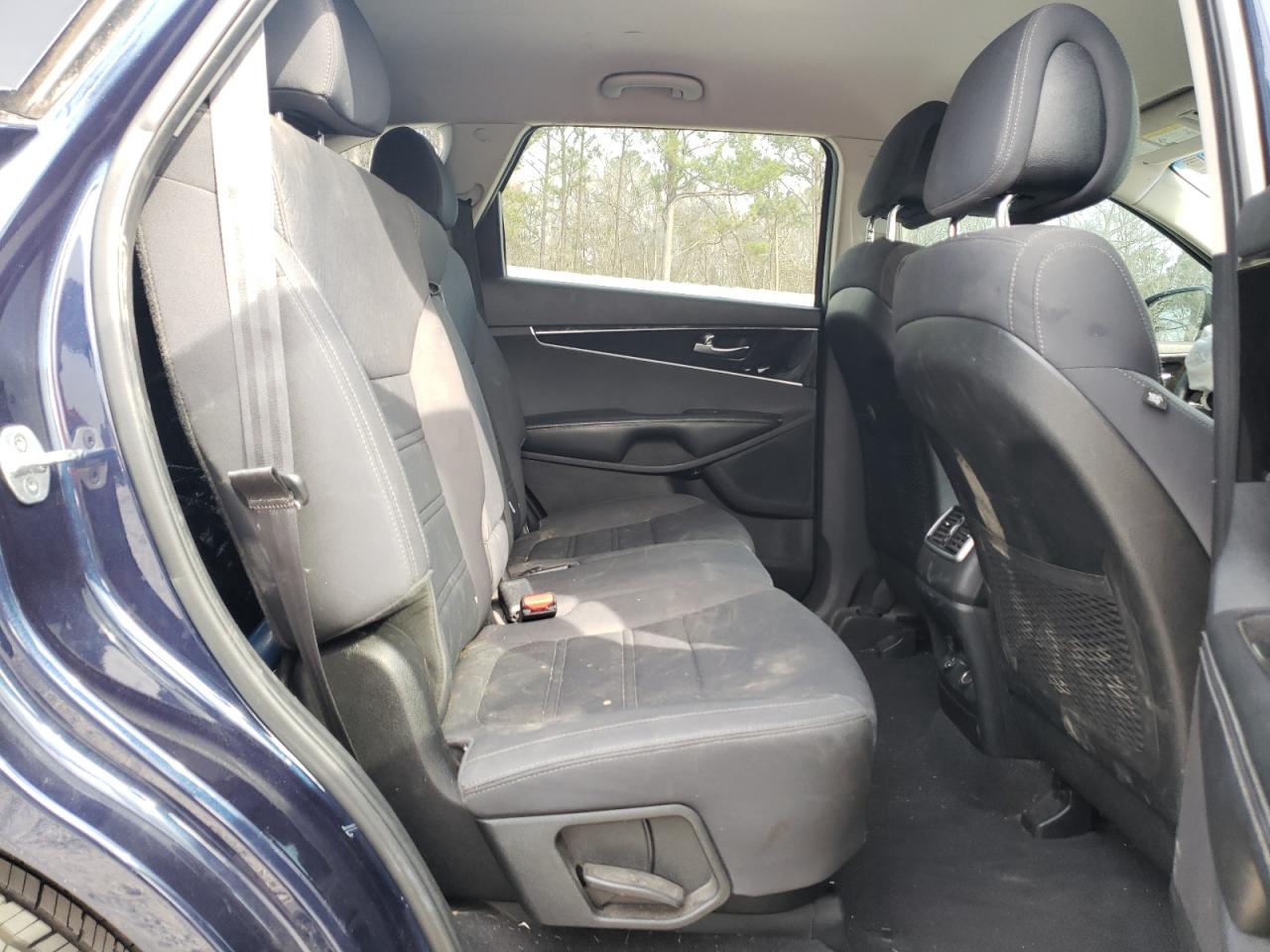 2016 Kia Sorento - Image 11
