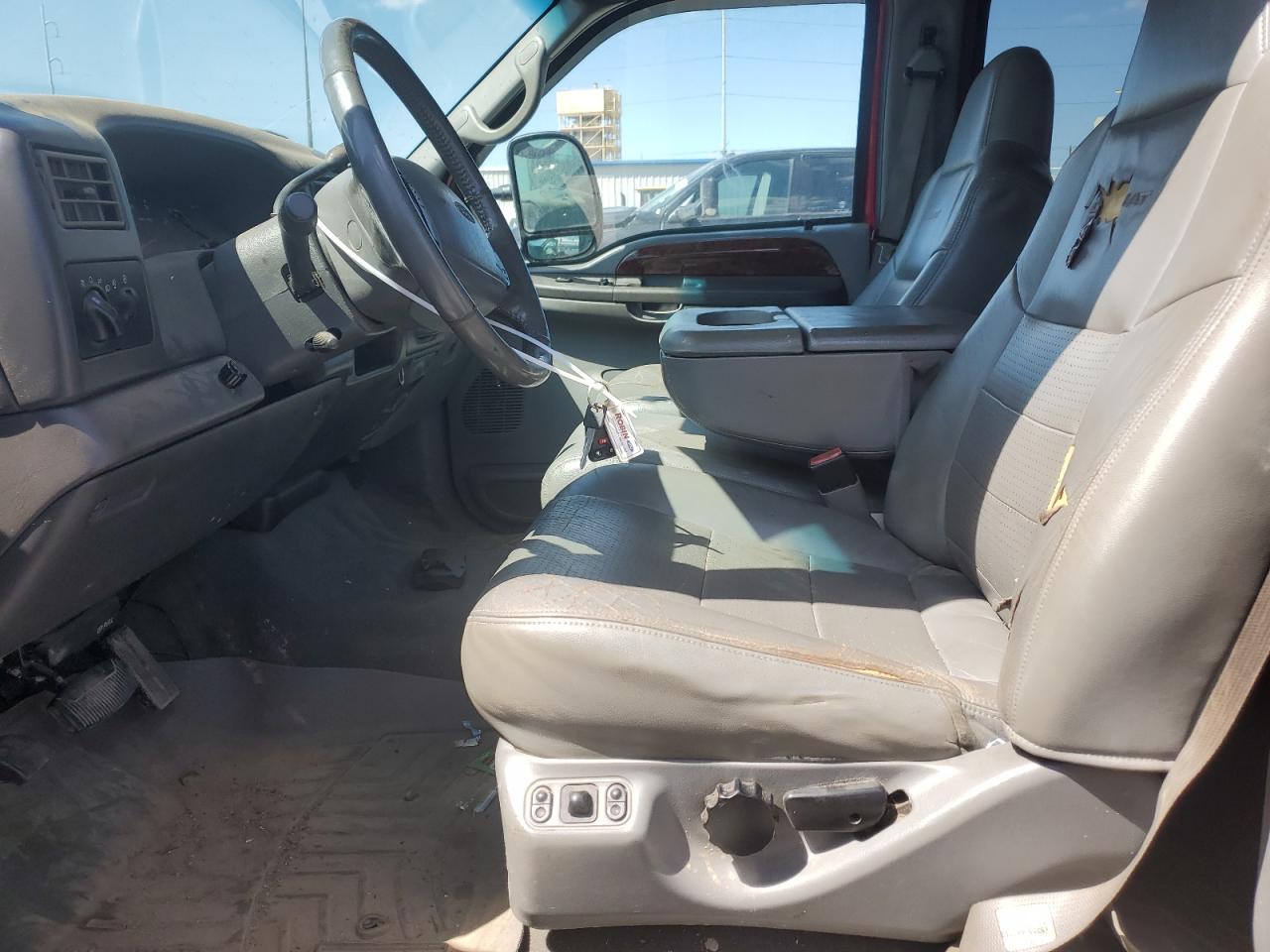 2002 Ford F350 - Image 7