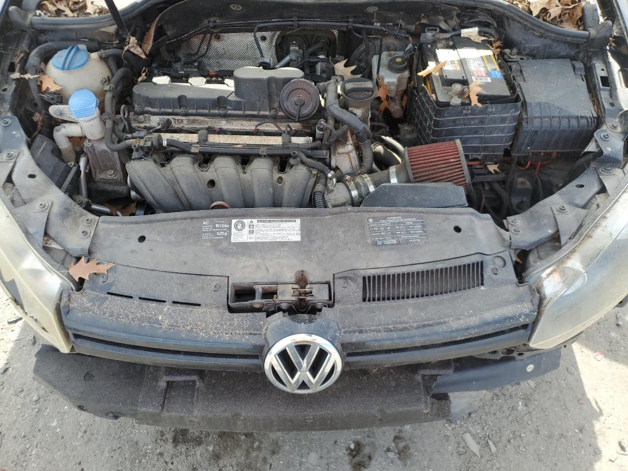 2010 Volkswagen Golf - Image 11
