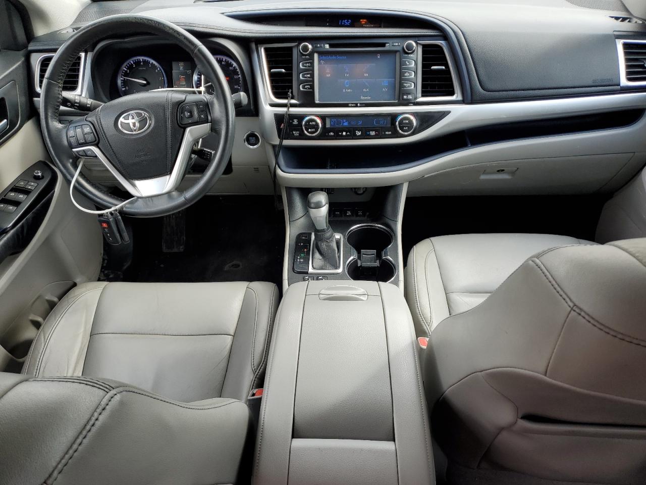 2014 Toyota Highlander - Image 8