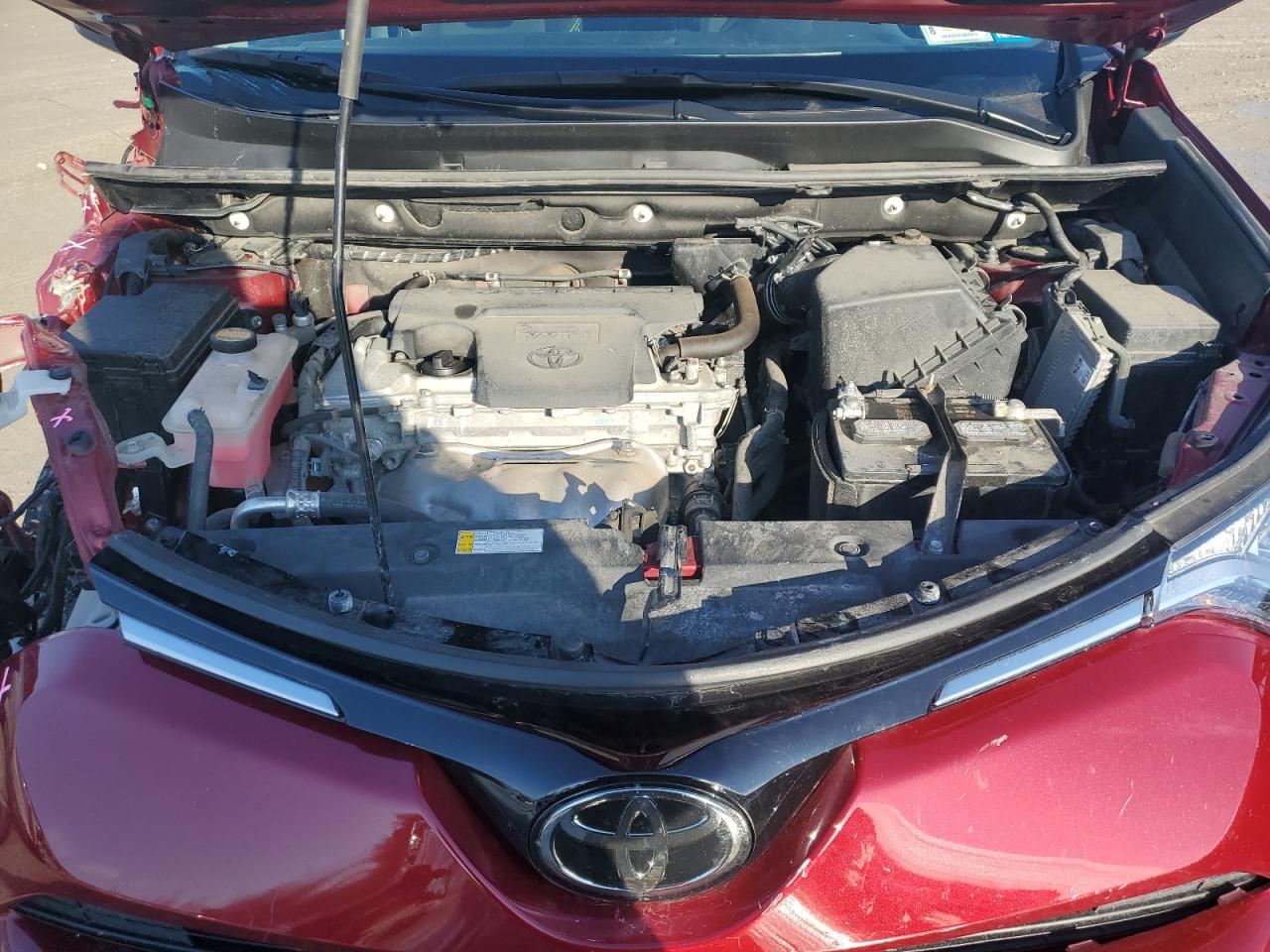 2018 Toyota RAV 4 - Image 12