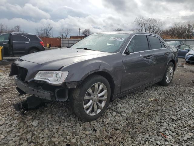 2019 Chrysler 300 Touring