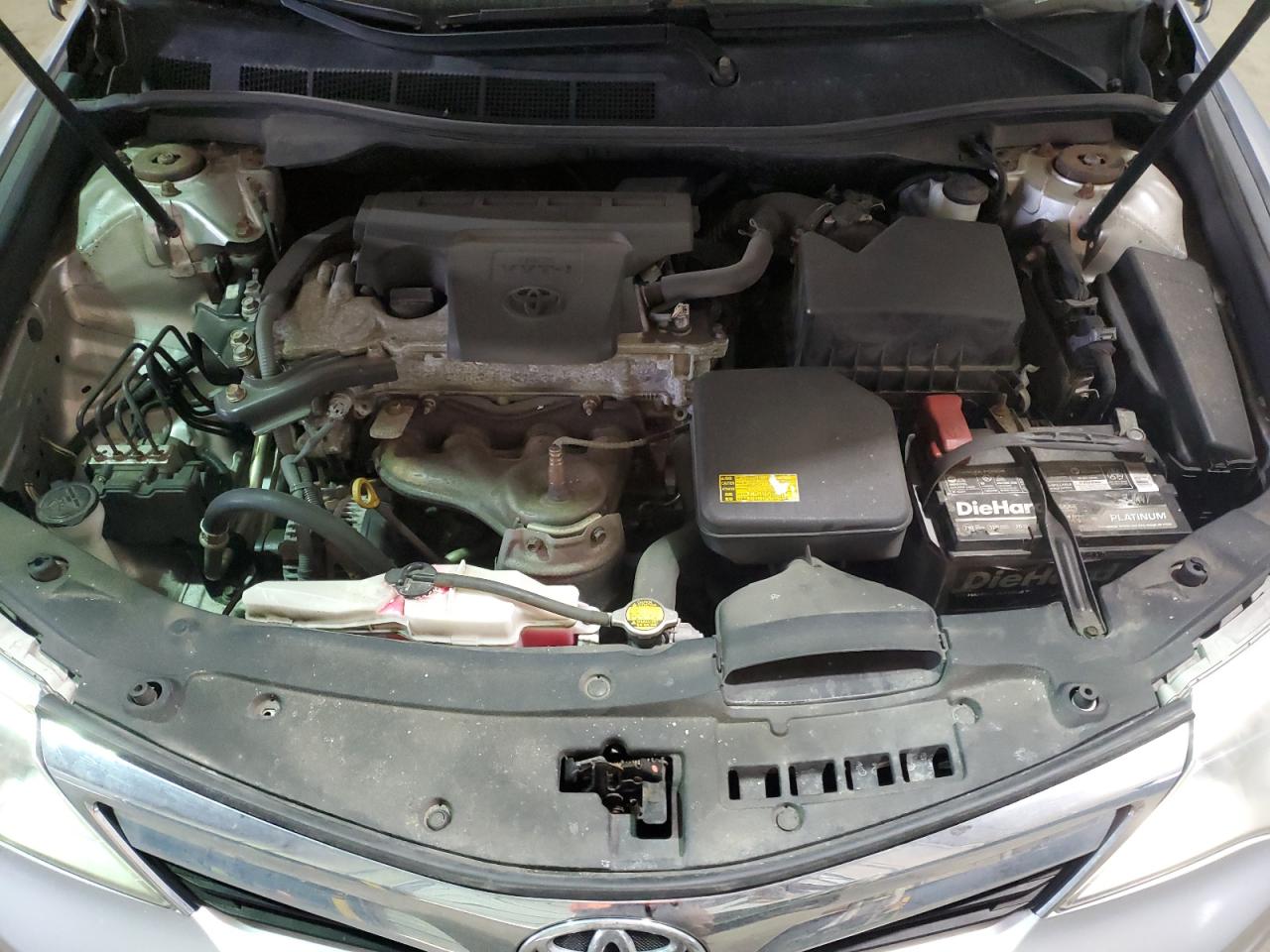 2013 Toyota Camry - Image 11