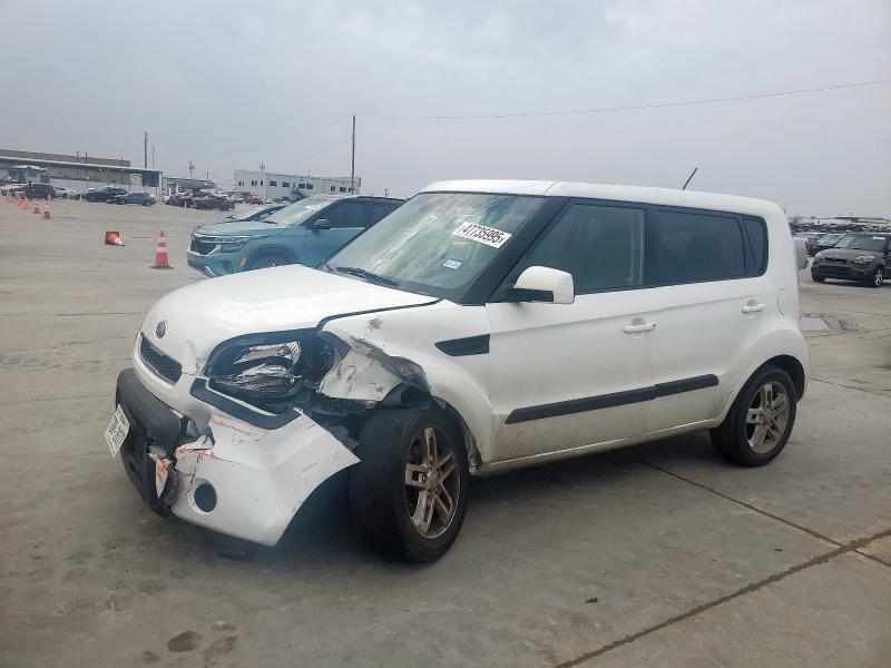 2011 Kia Soul +