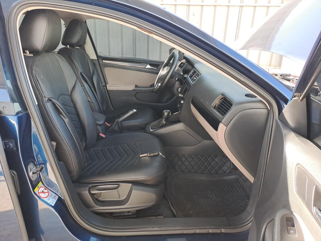 WVWSV1160CM090556 - 2012 Volkswagen JETTA - #47690325