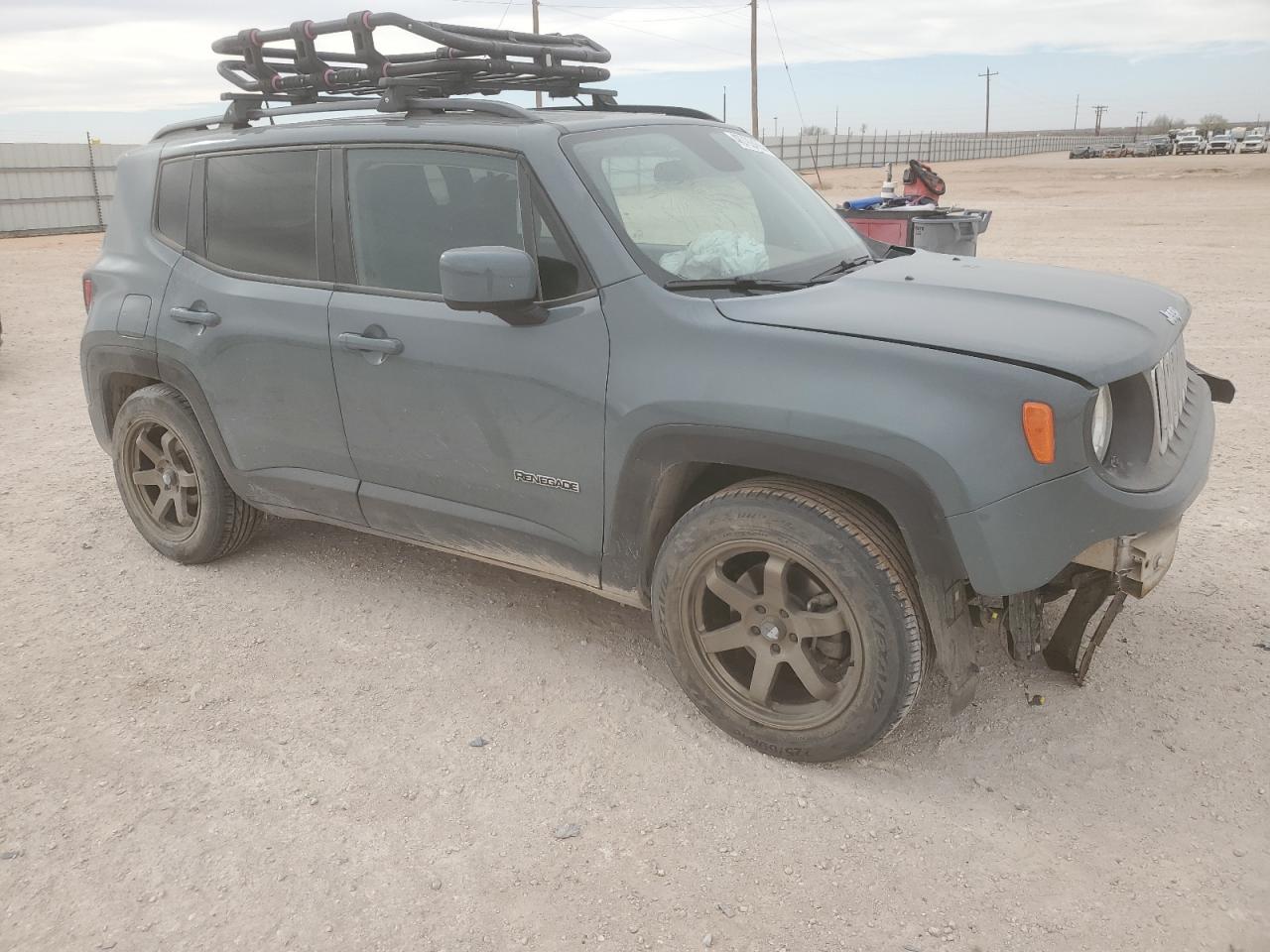 2018 Jeep Renegade - Image 4