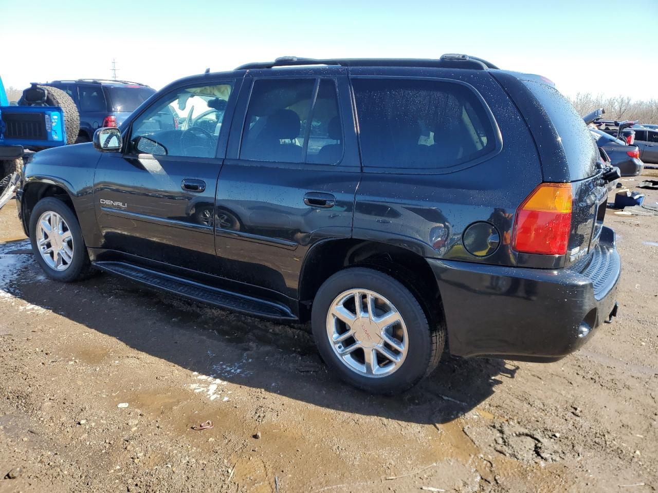 2008 GMC Envoy - Image 2
