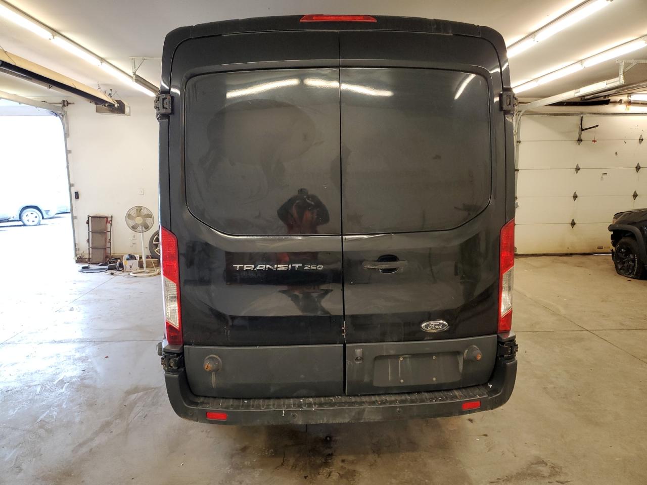 2015 Ford Transit - Image 6