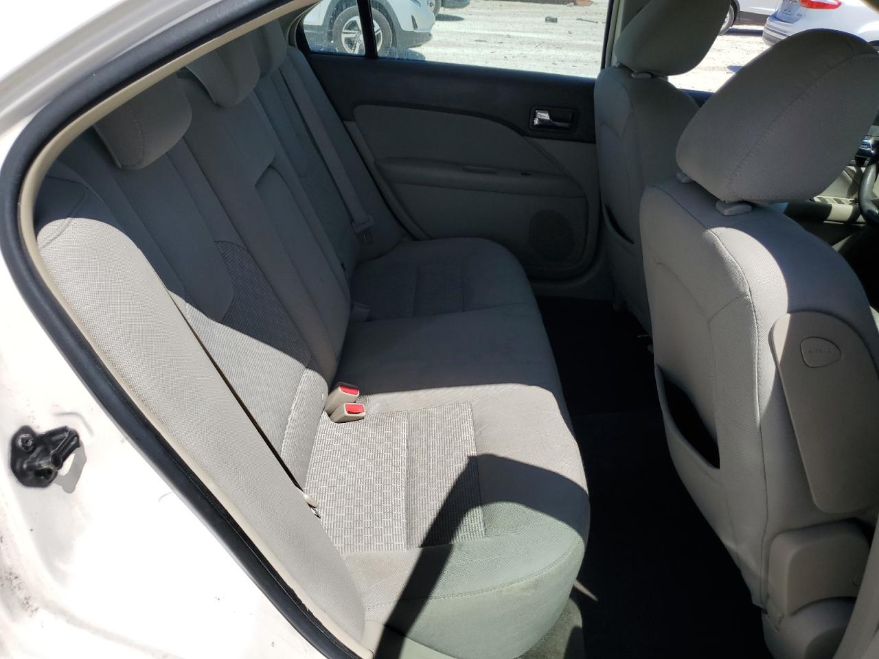 2010 Ford Fusion - Image 10