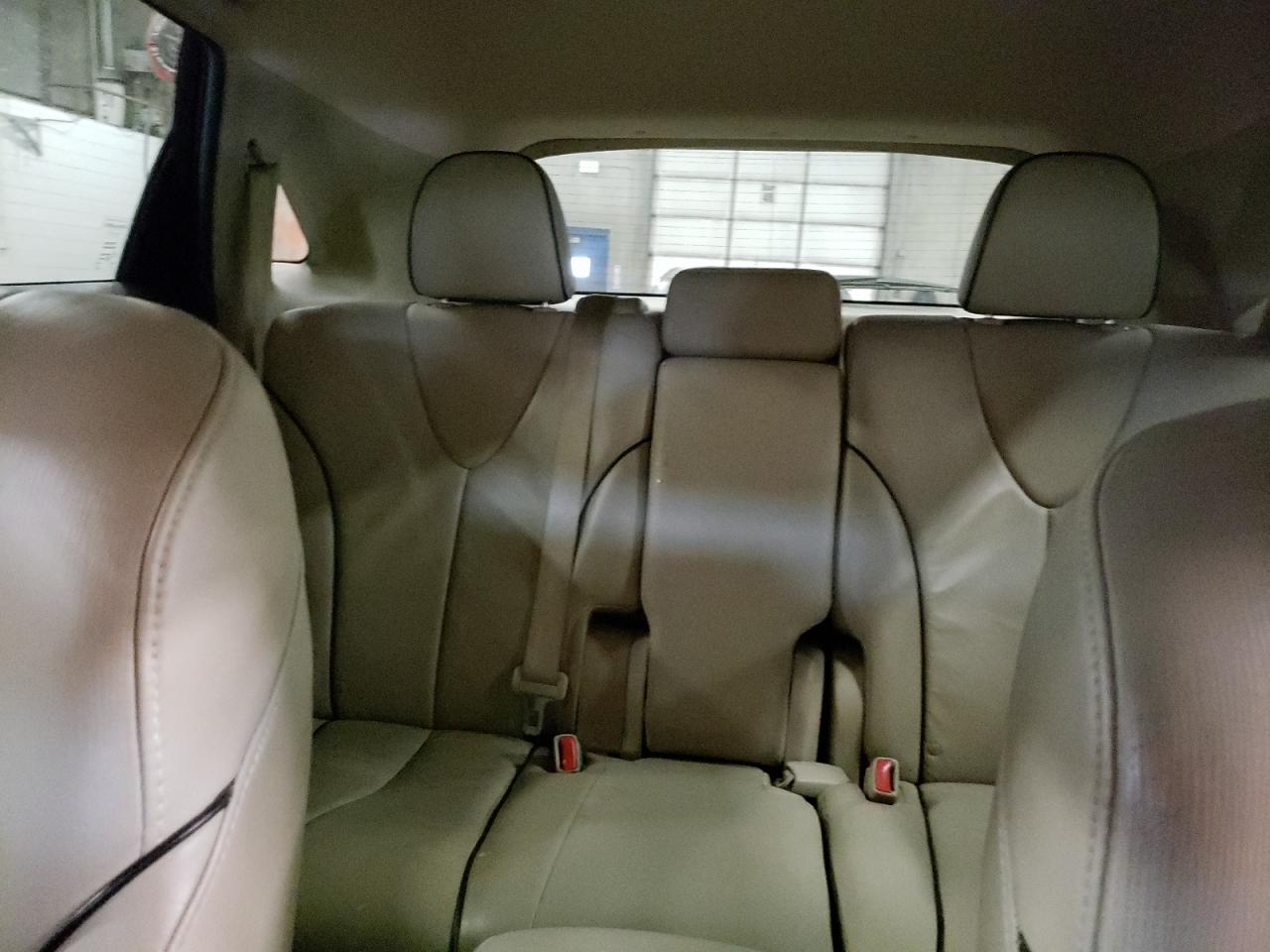 2014 Toyota Venza - Image 10