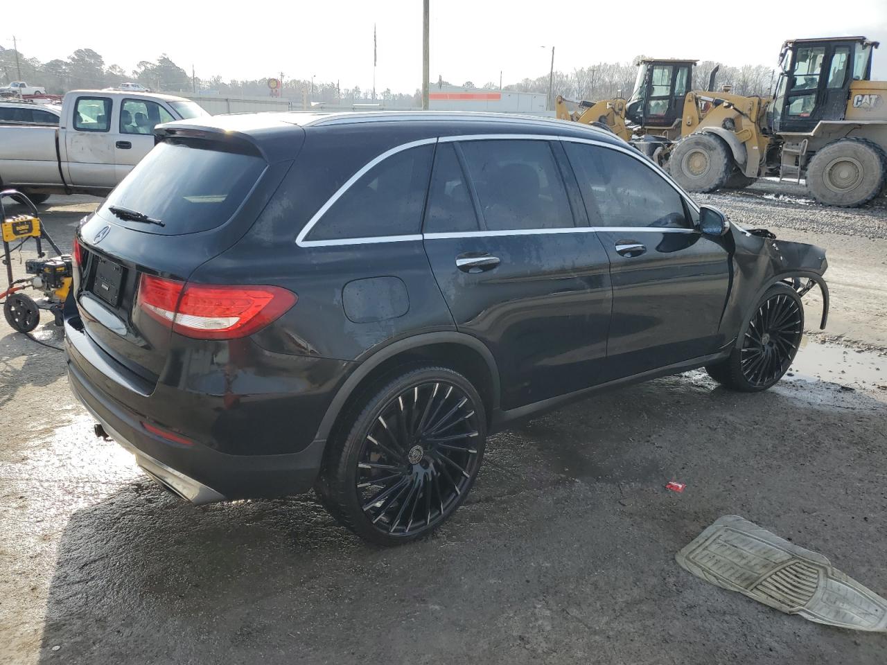 2016 Mercedes-Benz GLC - Image 3