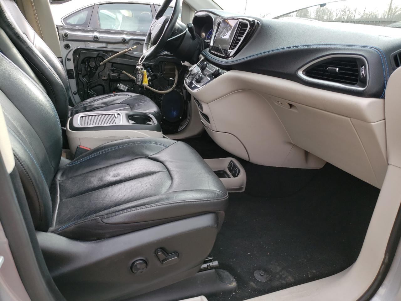 2021 Chrysler Pacifica - Image 7