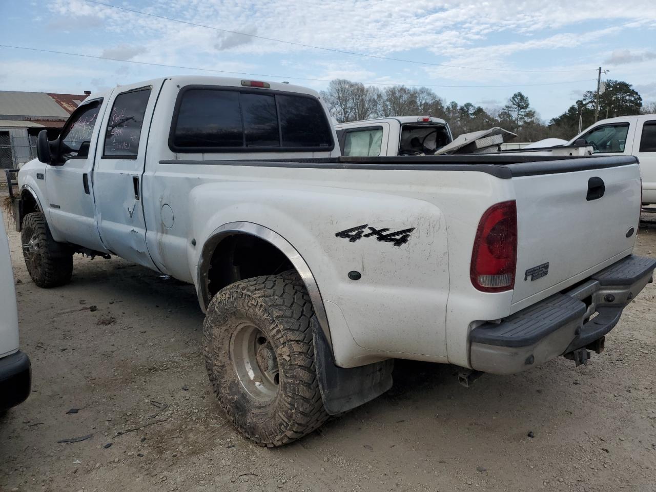 2002 Ford F350 - Image 2
