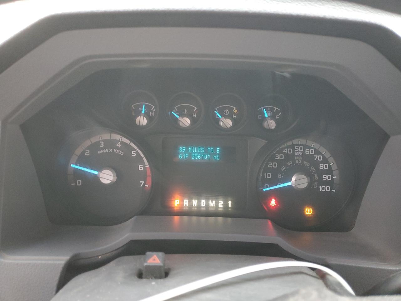 2011 Ford F250 - Image 9