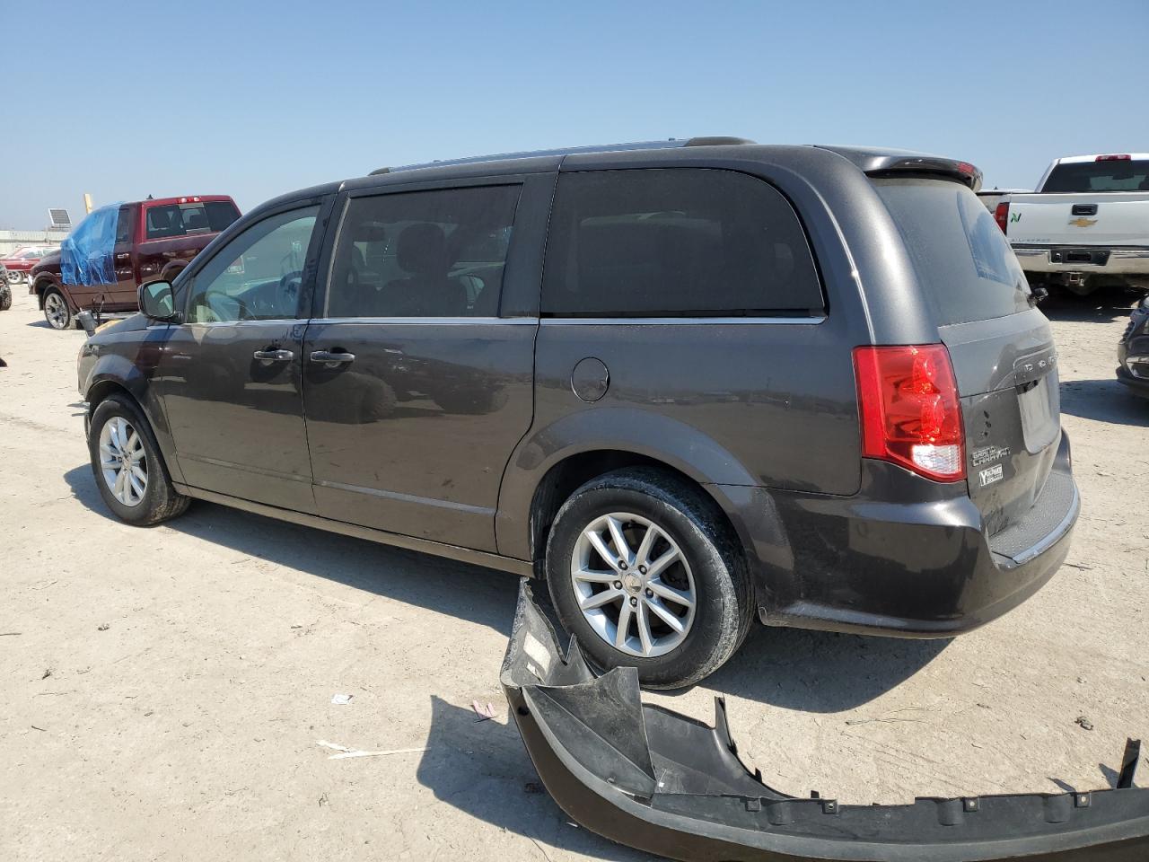 2019 Dodge Caravan - Image 2