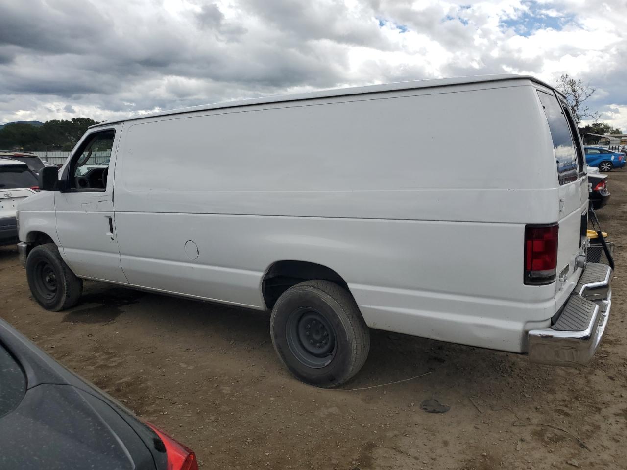 2012 Ford Econoline - Image 2