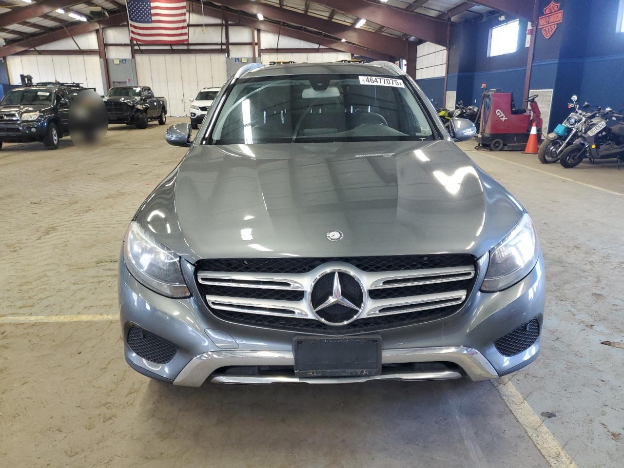 2016 Mercedes-Benz GLC - Image 5