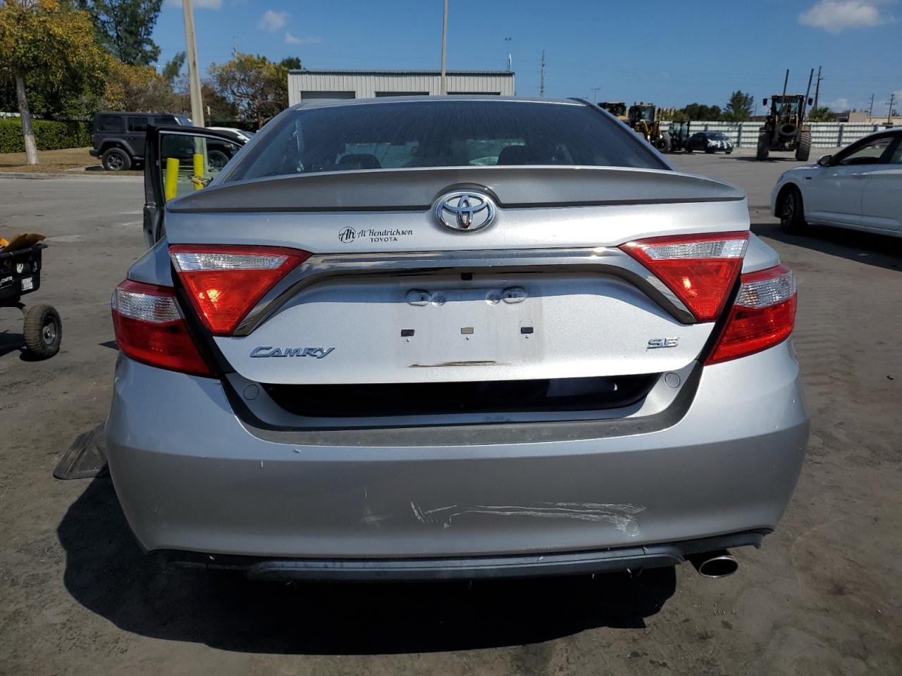 2015 Toyota Camry - Image 6