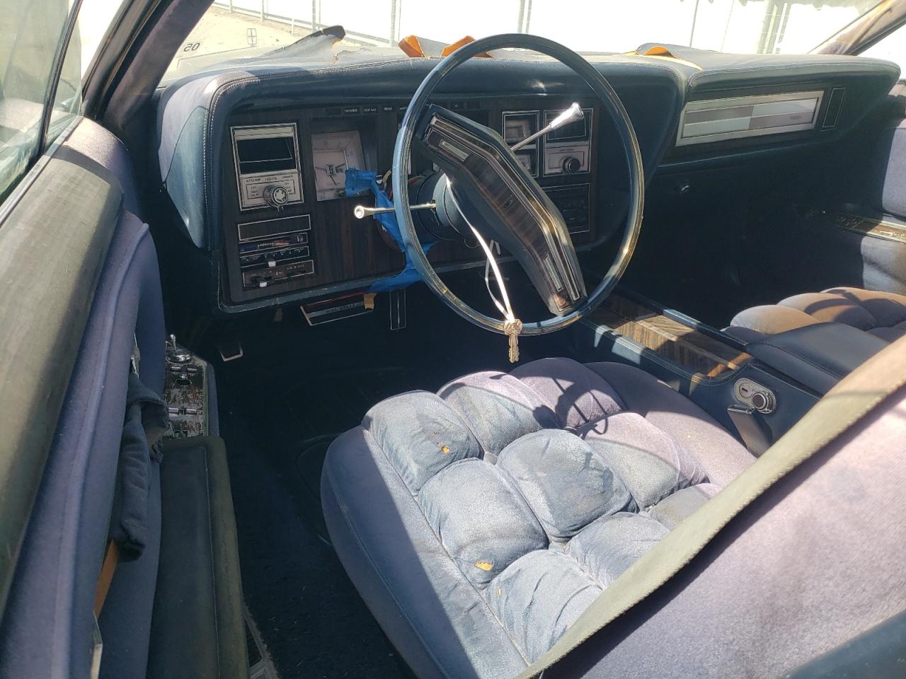 1979 Lincoln 300K1585-2 VIN: 9Y89S697505 Lot: 56105185