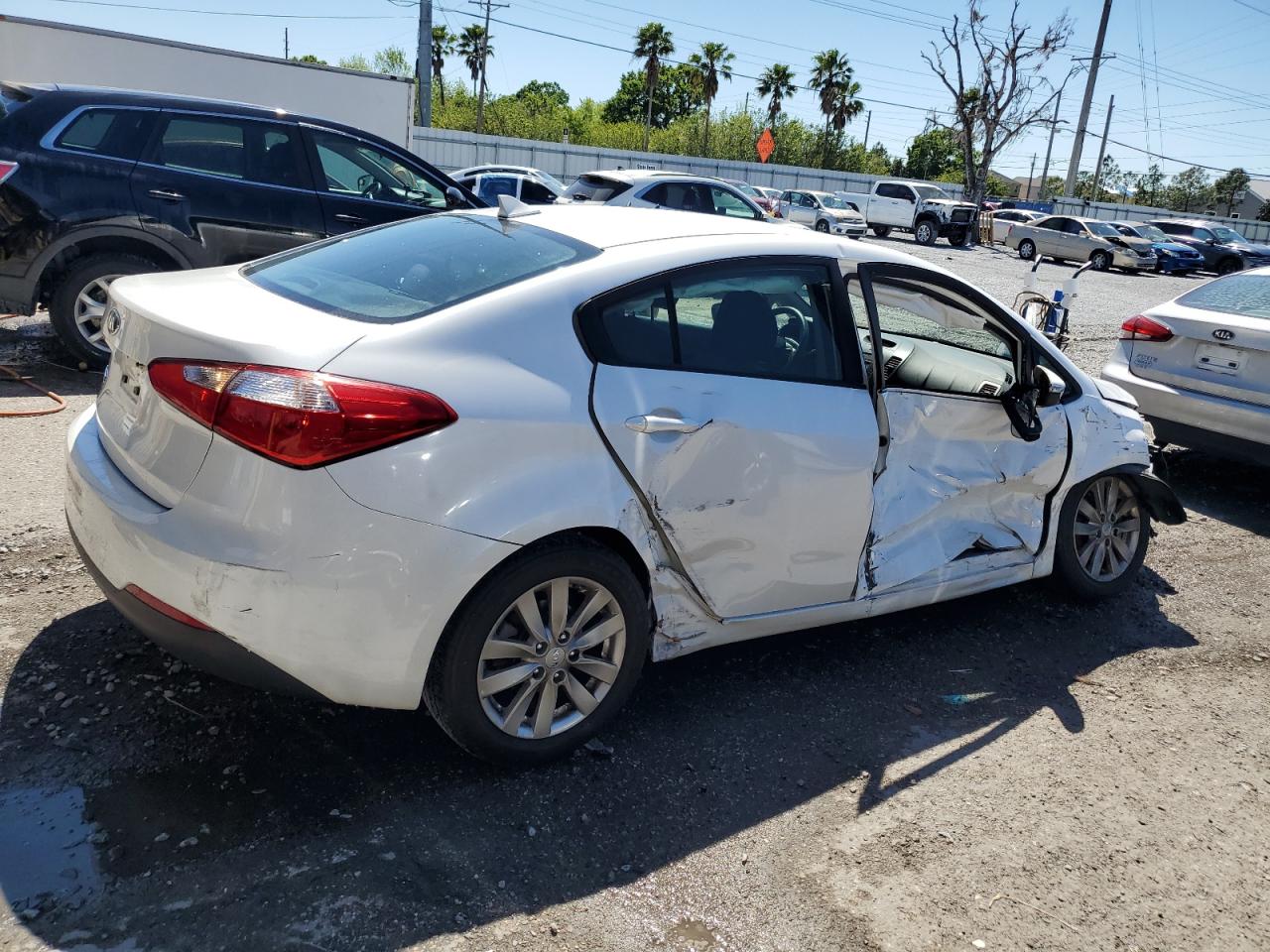 2016 Kia Forte - Image 3