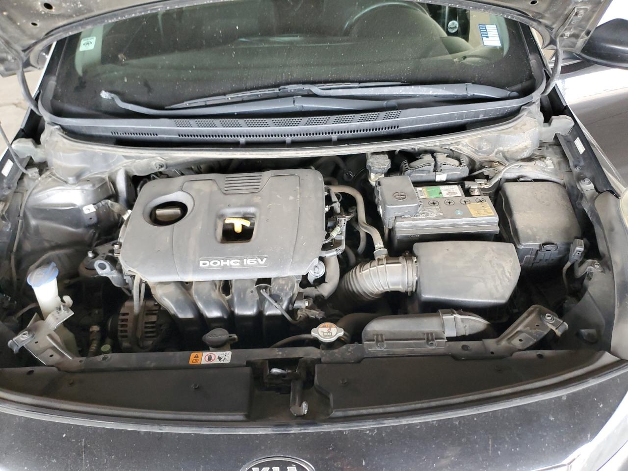 2017 Kia Forte - Image 11