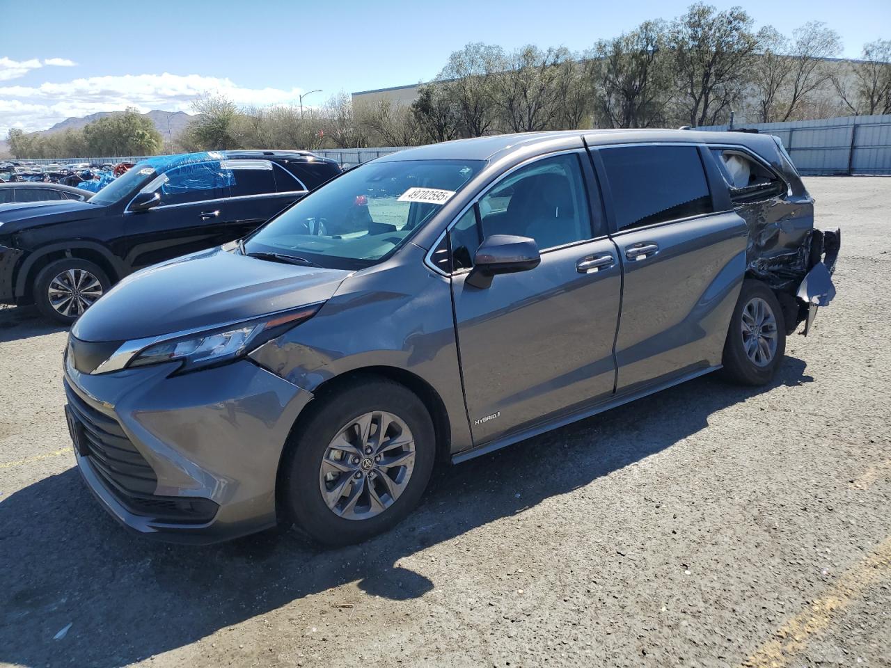 2021 Toyota Sienna Le for Sale in Las Vegas, NV - All Over