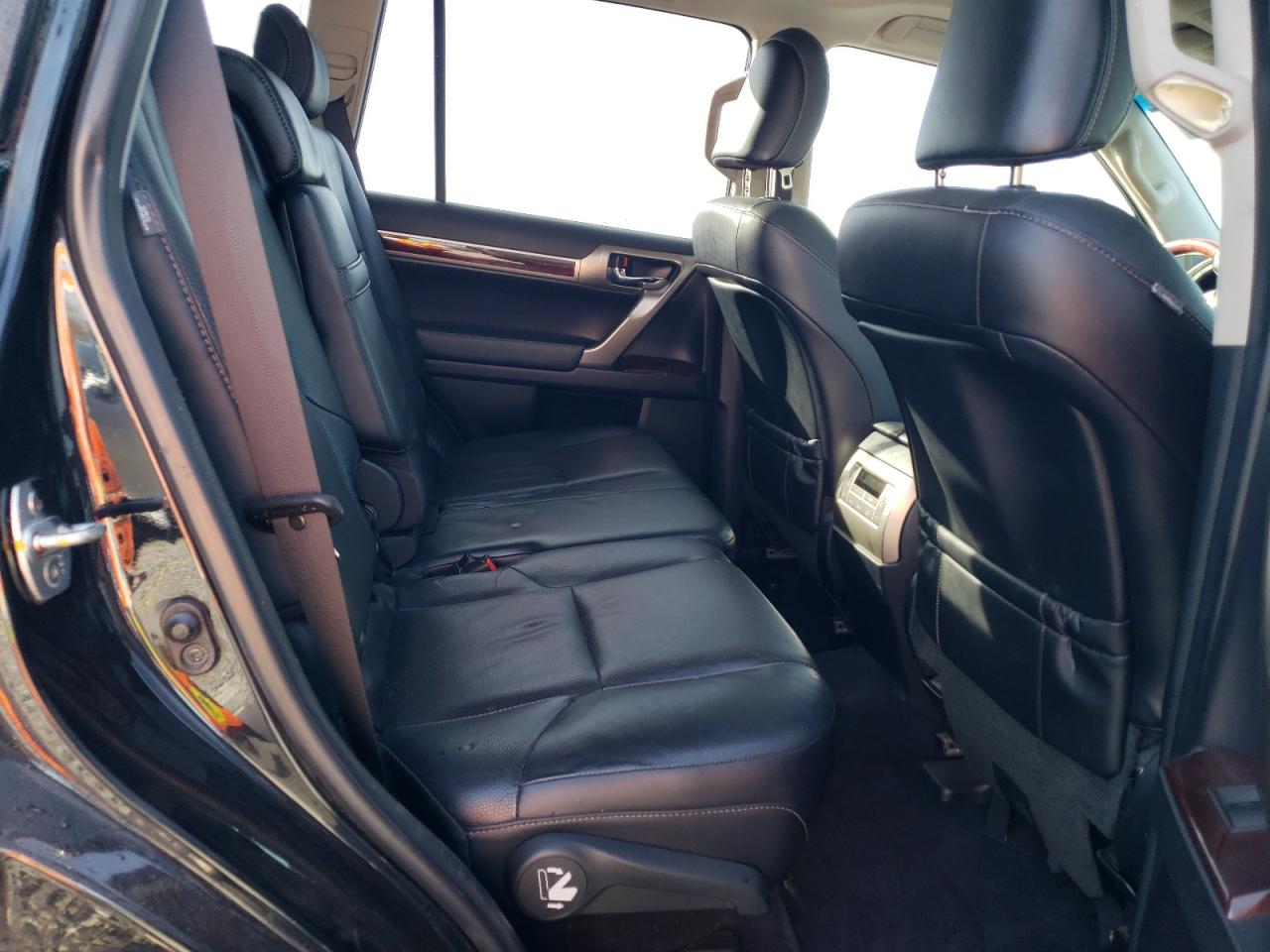 2016 Lexus GX - Image 11