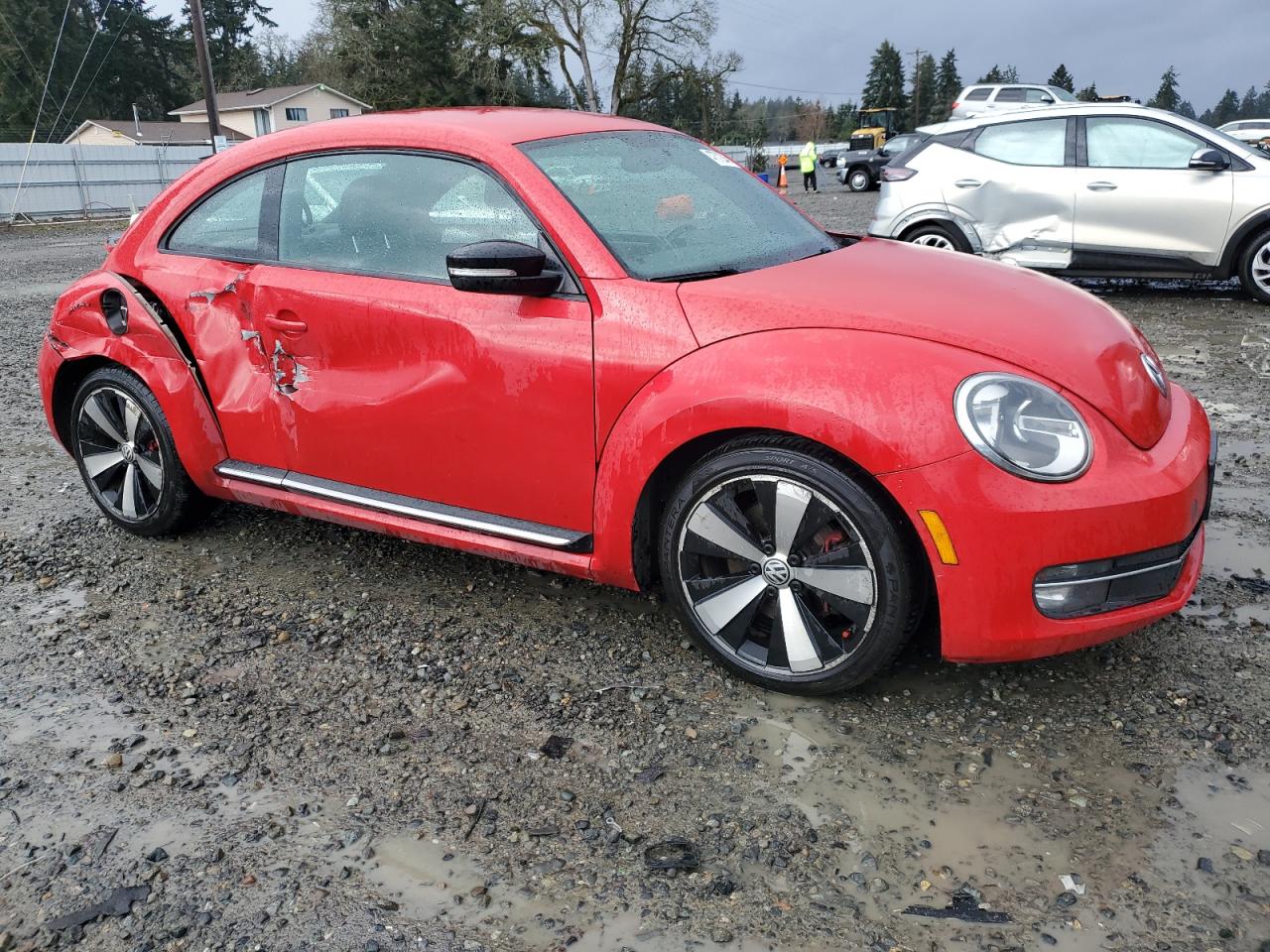 2012 Volkswagen Beetle - Image 4