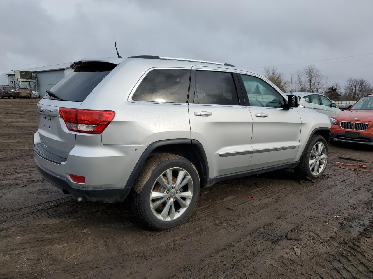 2012 Jeep Grand Cherokee - Image 3