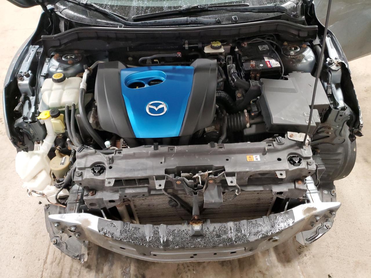 2013 Mazda 3 - Image 12