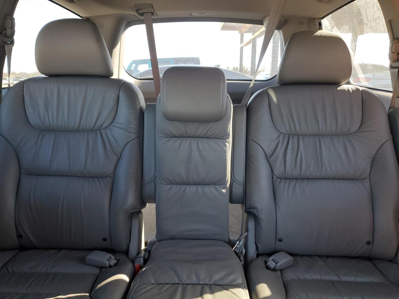 2010 Honda Odyssey - Image 10