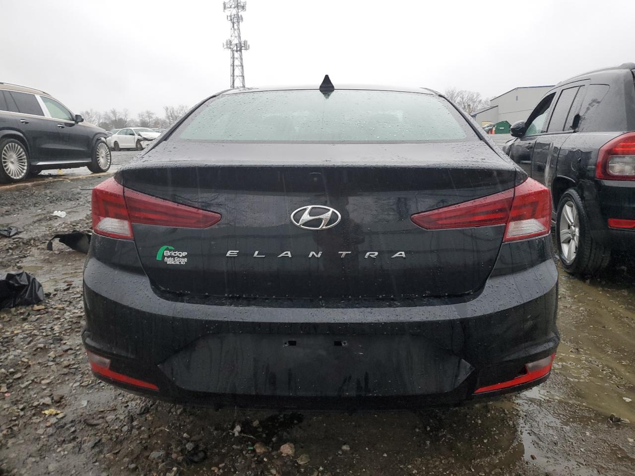2019 Hyundai Elantra - Image 6