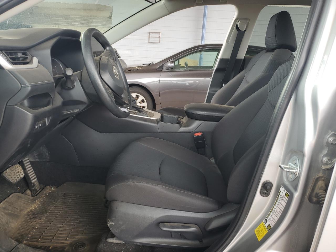 2024 Toyota RAV 4 - Image 7