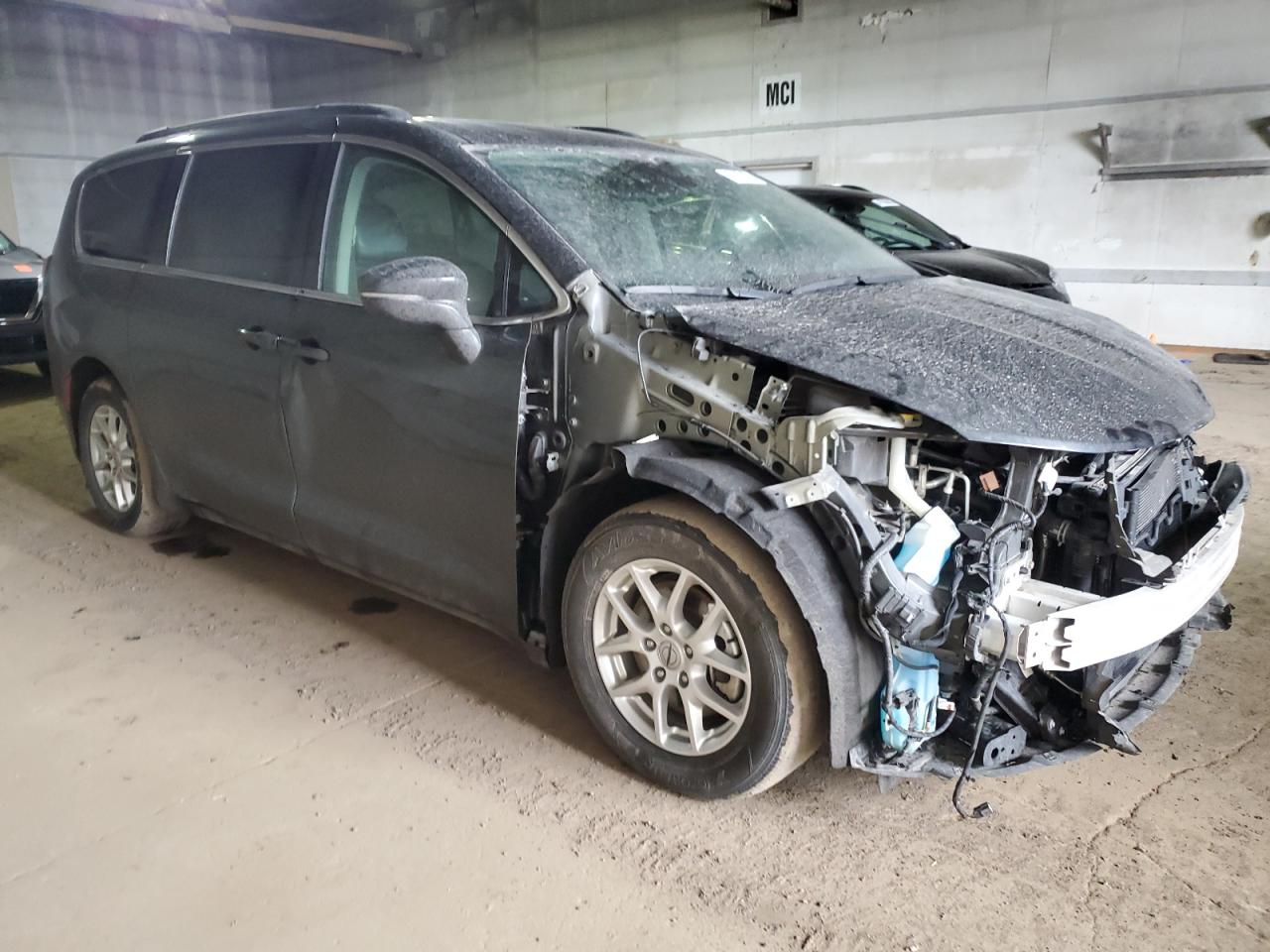 2022 Chrysler Pacifica - Image 4
